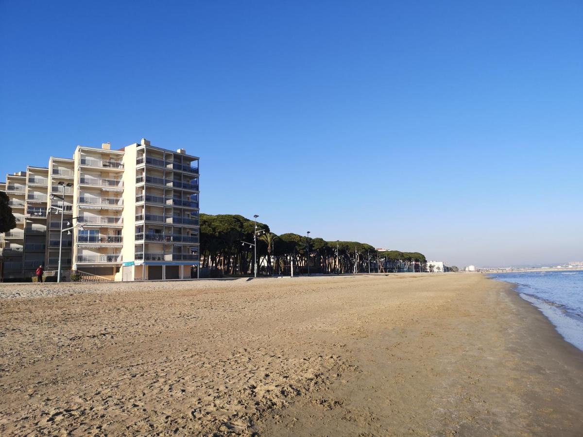 Апартаменты Playa Pineda Playa Ла-Пинеда Экстерьер фото